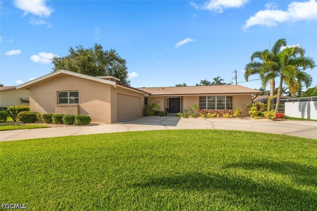1442 Woodwind Court, Fort Myers, FL 33919 photo 2