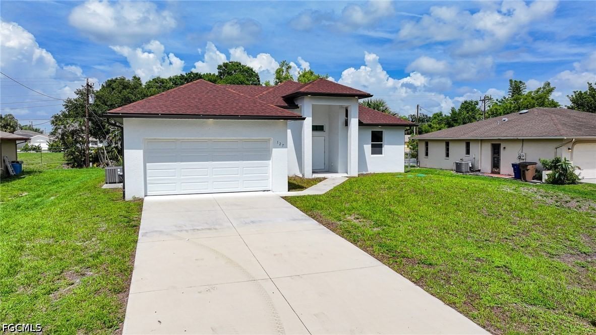 127 Connecticut Road, Lehigh Acres, FL 33936 photo 2