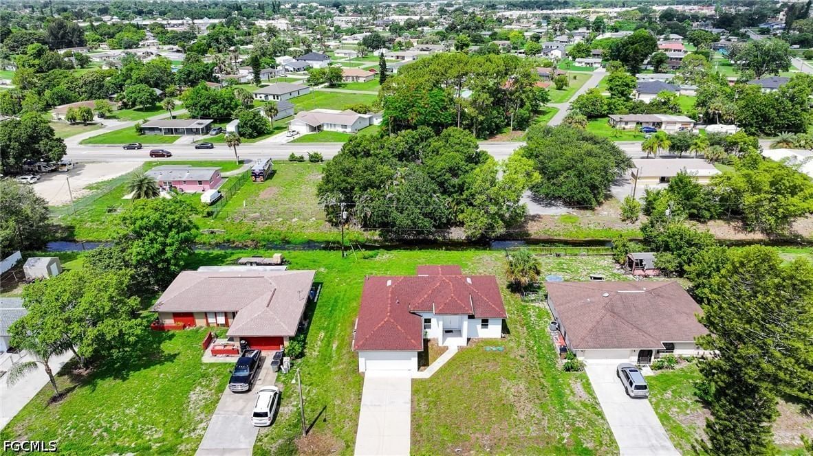 127 Connecticut Road, Lehigh Acres, FL 33936 photo 4