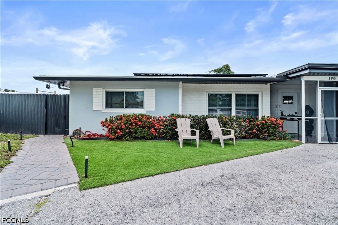4350 Orangewood Avenue, Fort Myers, FL 33901 photo 2