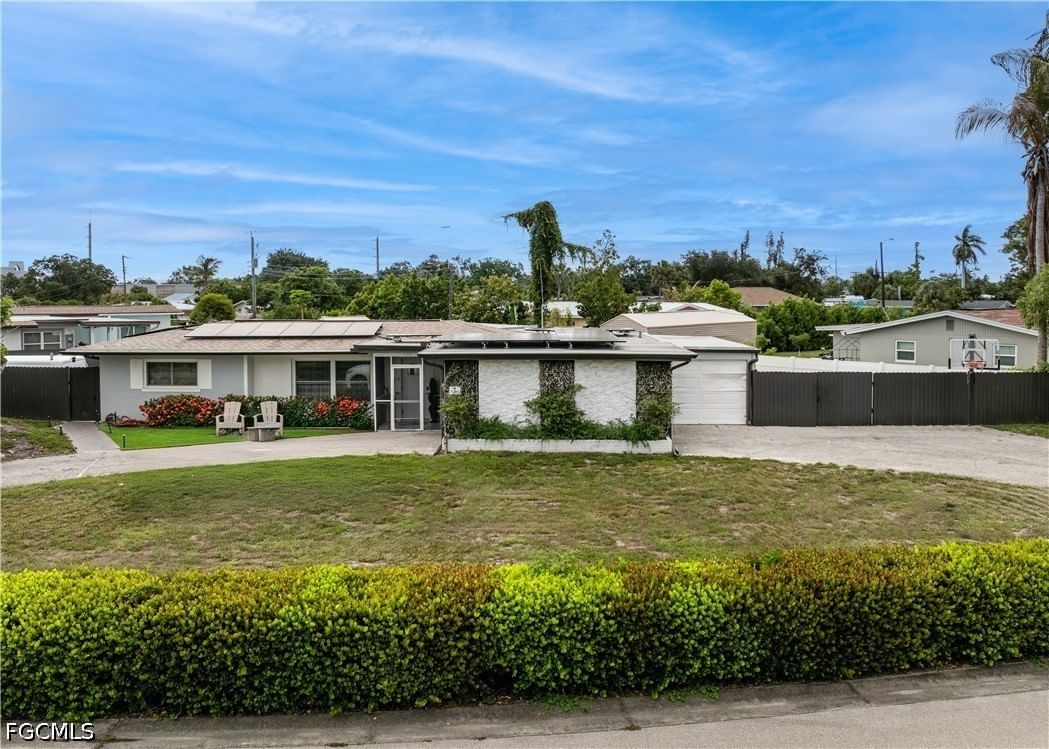 4350 Orangewood Avenue, Fort Myers, FL 33901 photo 3