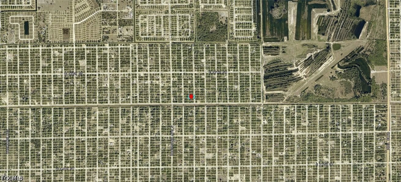 1605 Lincoln Avenue, Lehigh Acres, FL 33972 photo 2