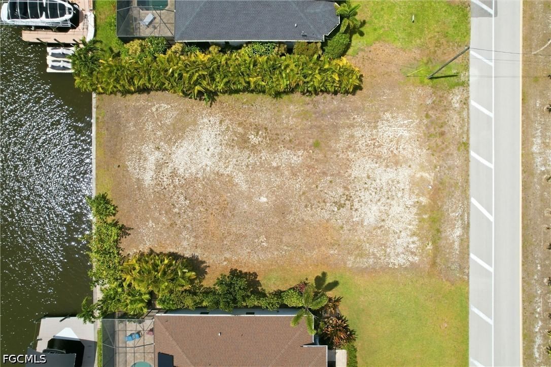 1722 Old Burnt Store Road N, Cape Coral, FL 33993 photo 4