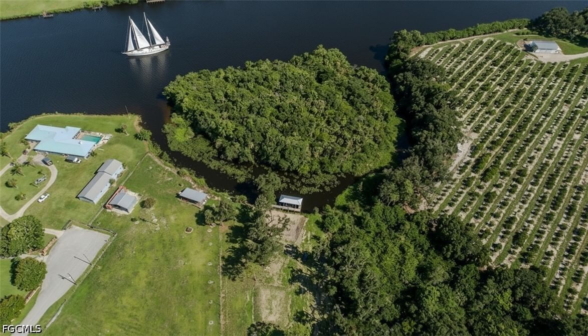 5247 County Rd 78, Labelle, FL 33935 photo 4