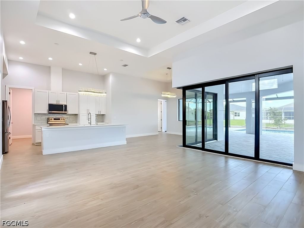 620 SW 26th Street, Cape Coral, FL 33914 photo 2