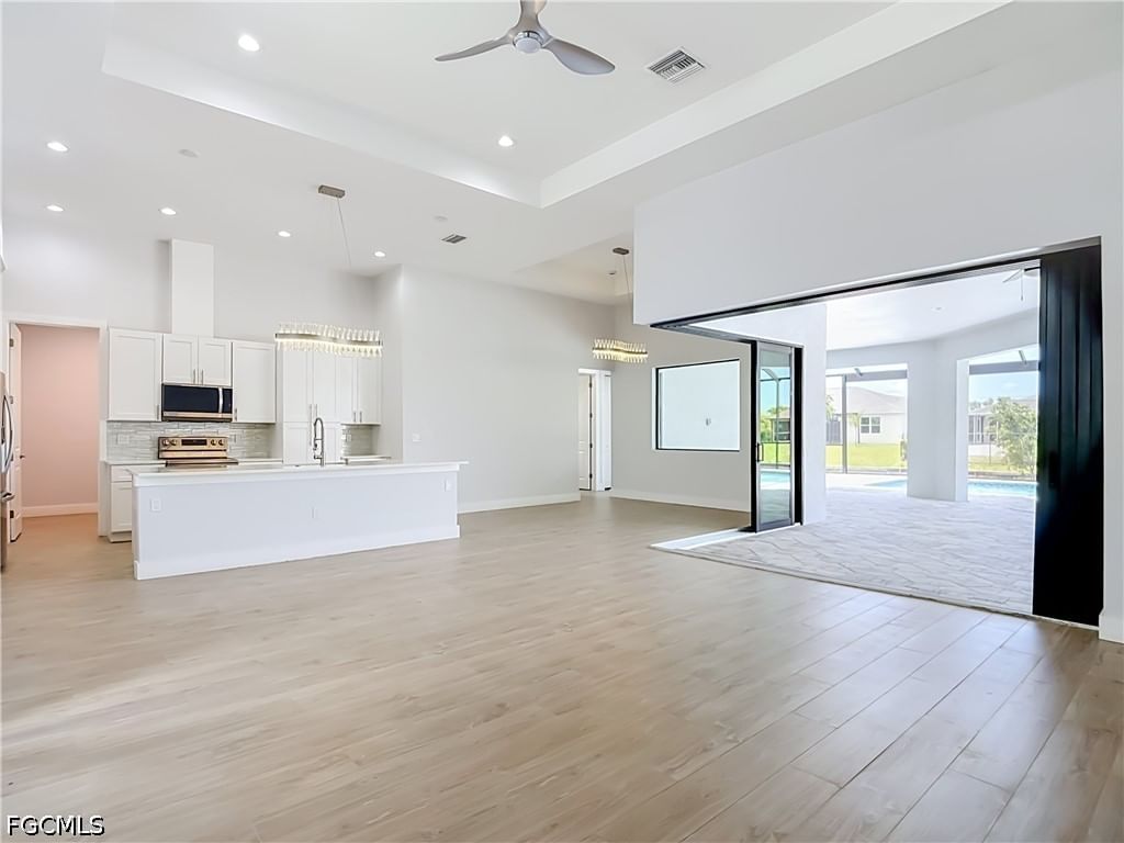 620 SW 26th Street, Cape Coral, FL 33914 photo 4