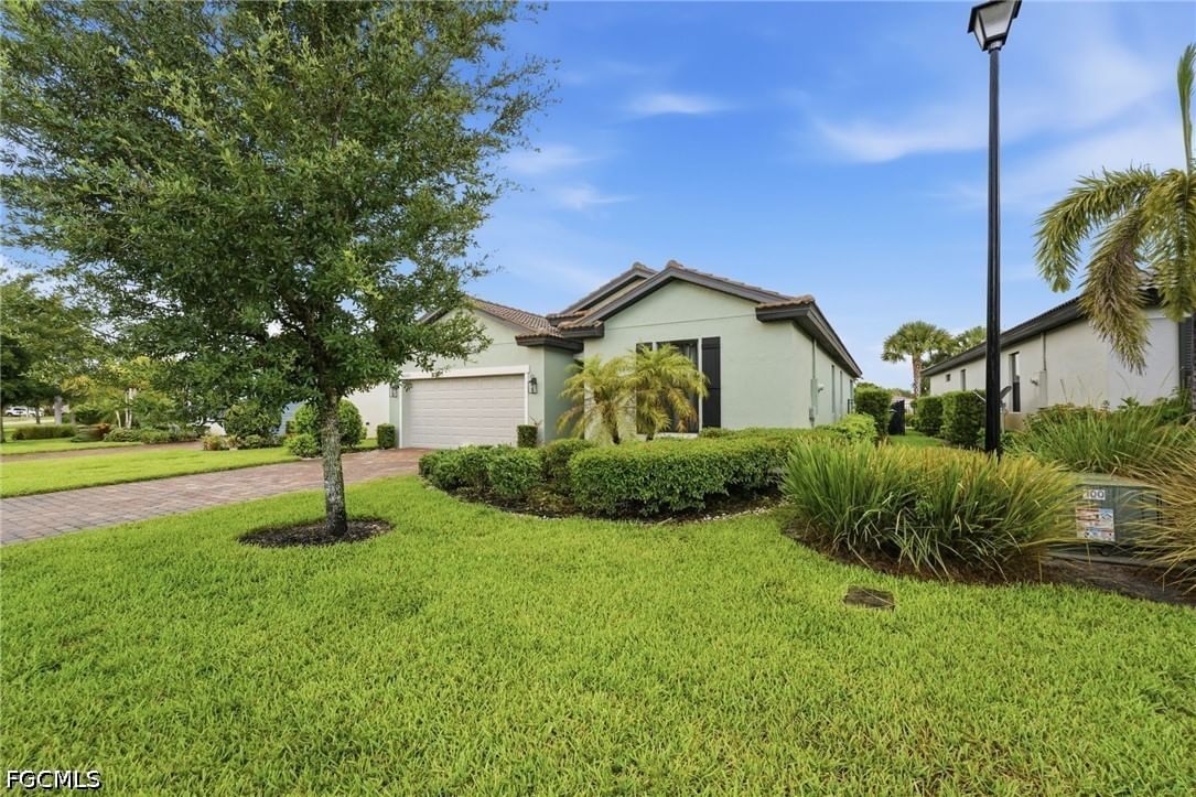 16095 Mistflower Drive, Alva, FL 33920 photo 2