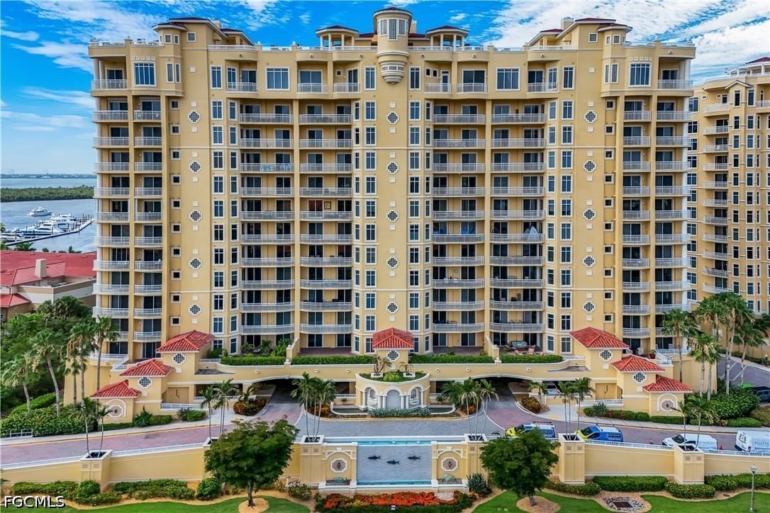 6021 Silver King Boulevard #804, Cape Coral, FL 33914 photo 2