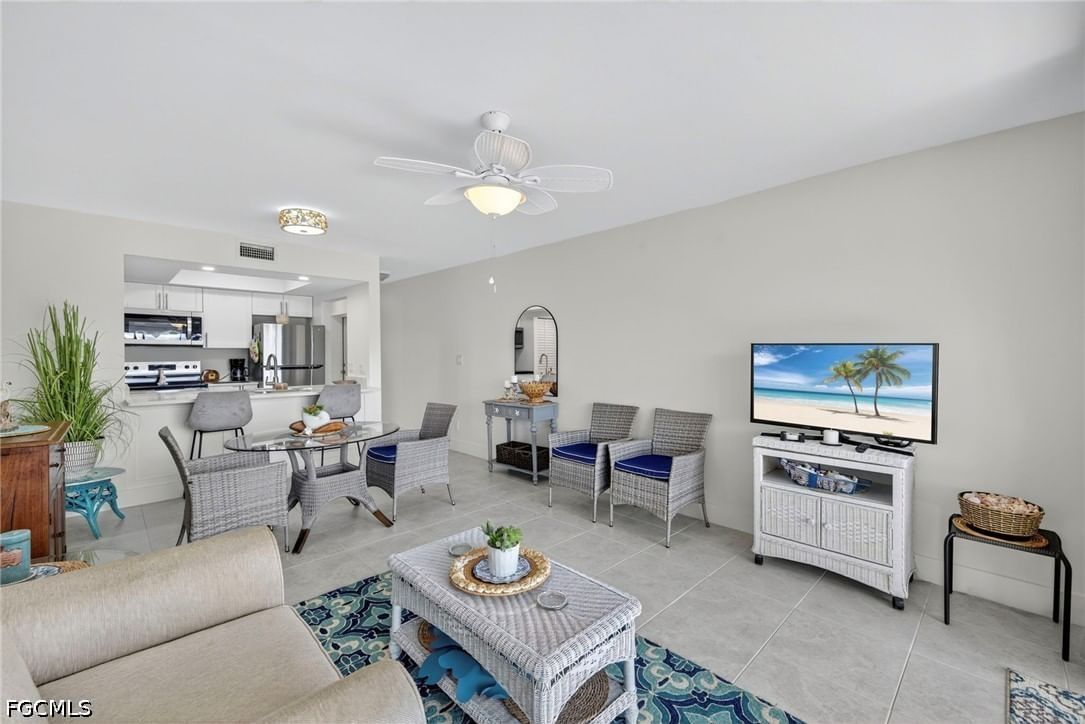 200 Lenell Road #214, Fort Myers Beach, FL 33931 photo 4