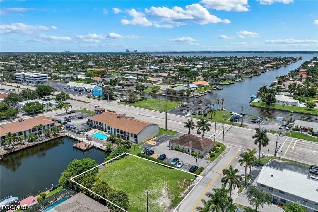 1523 SE 36th Terrace, Cape Coral, FL 33904 photo 3