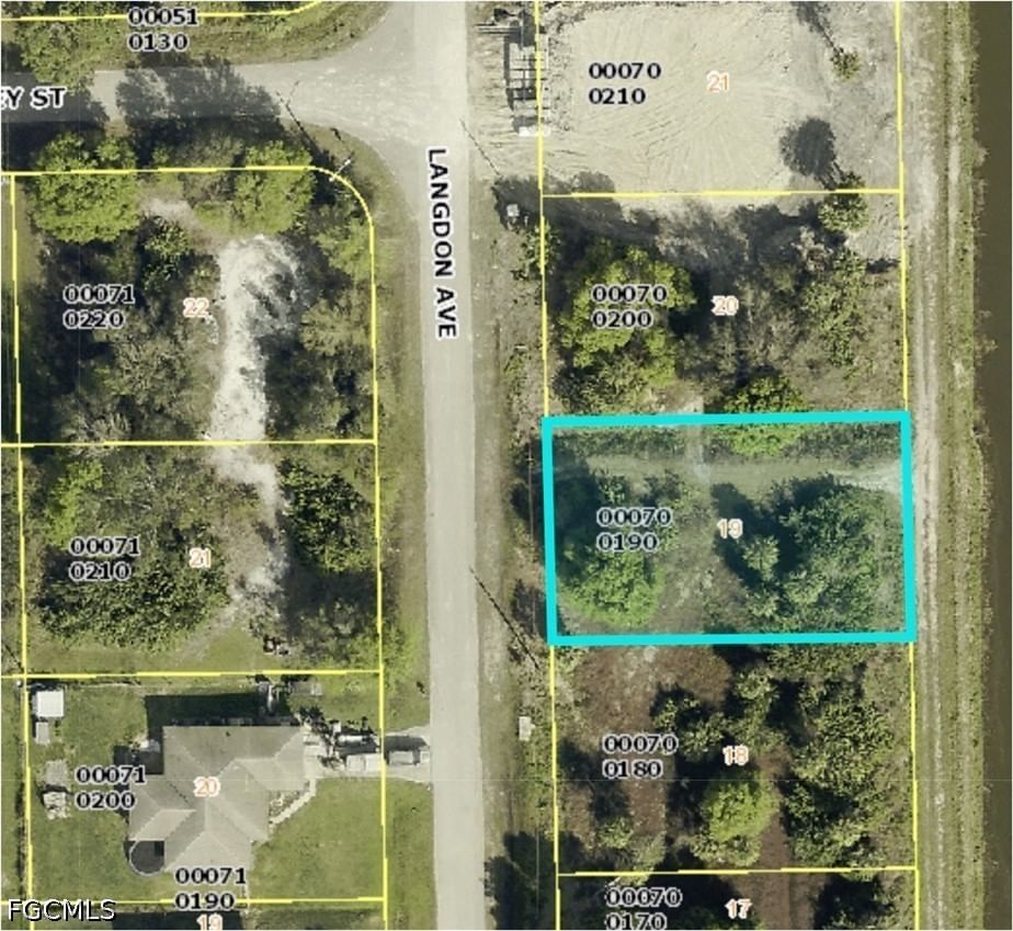 6028 Langdon Avenue, Fort Myers, FL 33905 photo 3