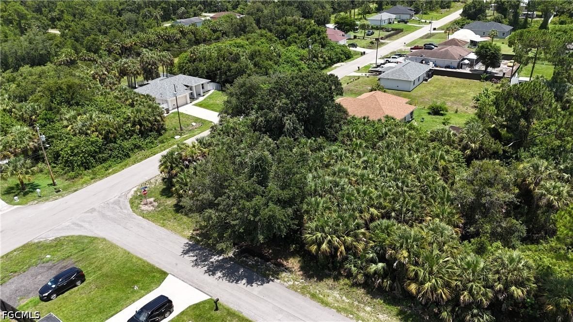 154 Thornton Avenue S, Lehigh Acres, FL 33974 photo 4