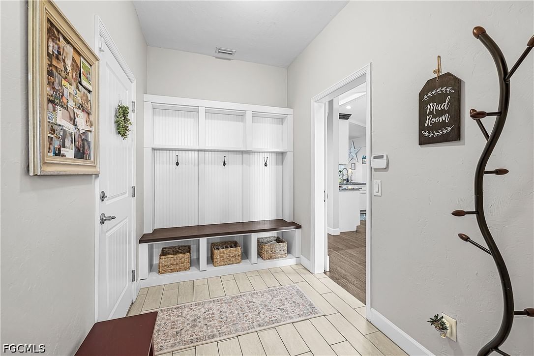 13961 Binghampton Drive, Fort Myers, FL 33905 photo 5