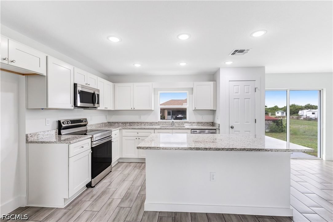 726 Camilla Street E, Lehigh Acres, FL 33974 photo 4