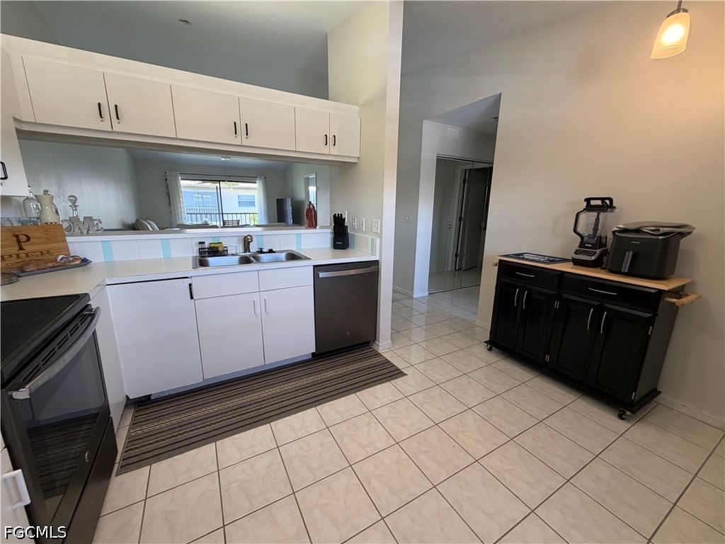 5735 Foxlake Drive #6, North Fort Myers, FL 33917 photo 5