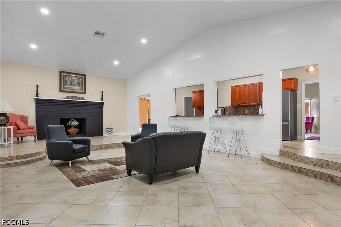 7823 Marx Drive, North Fort Myers, FL 33917 photo 5