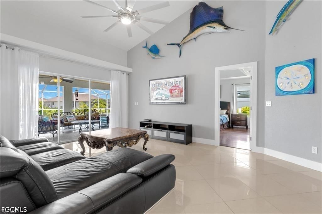 2101 SW 29th Terrace, Cape Coral, FL 33914 photo 3