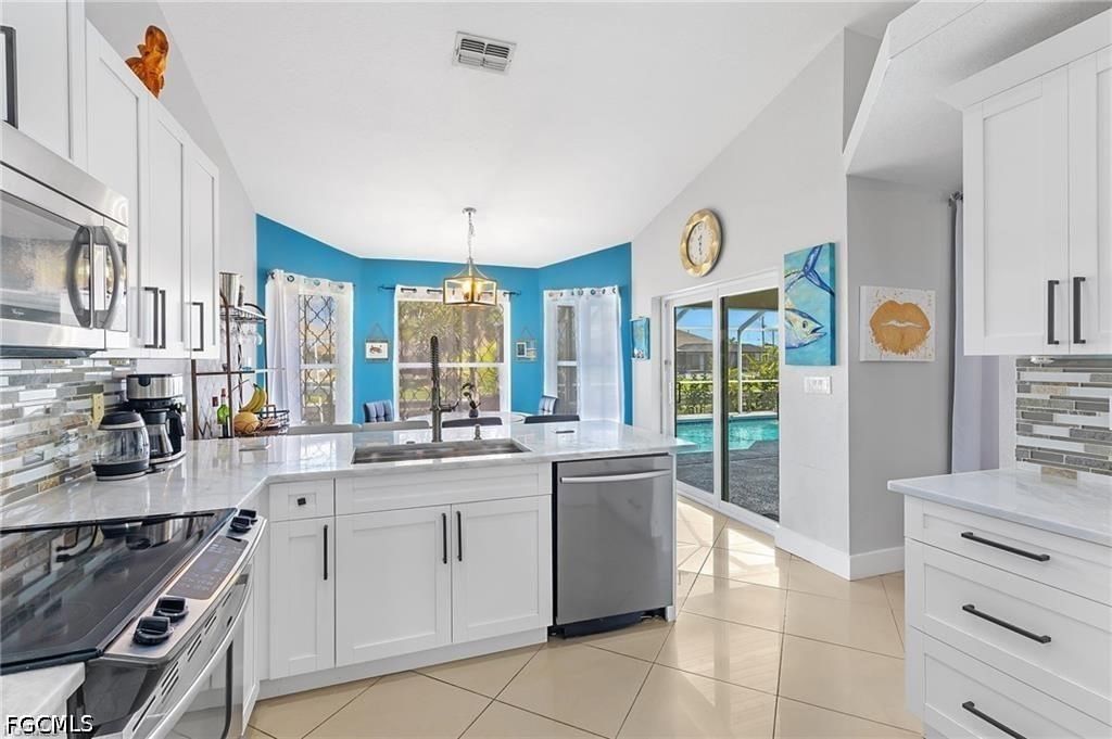 2101 SW 29th Terrace, Cape Coral, FL 33914 photo 5
