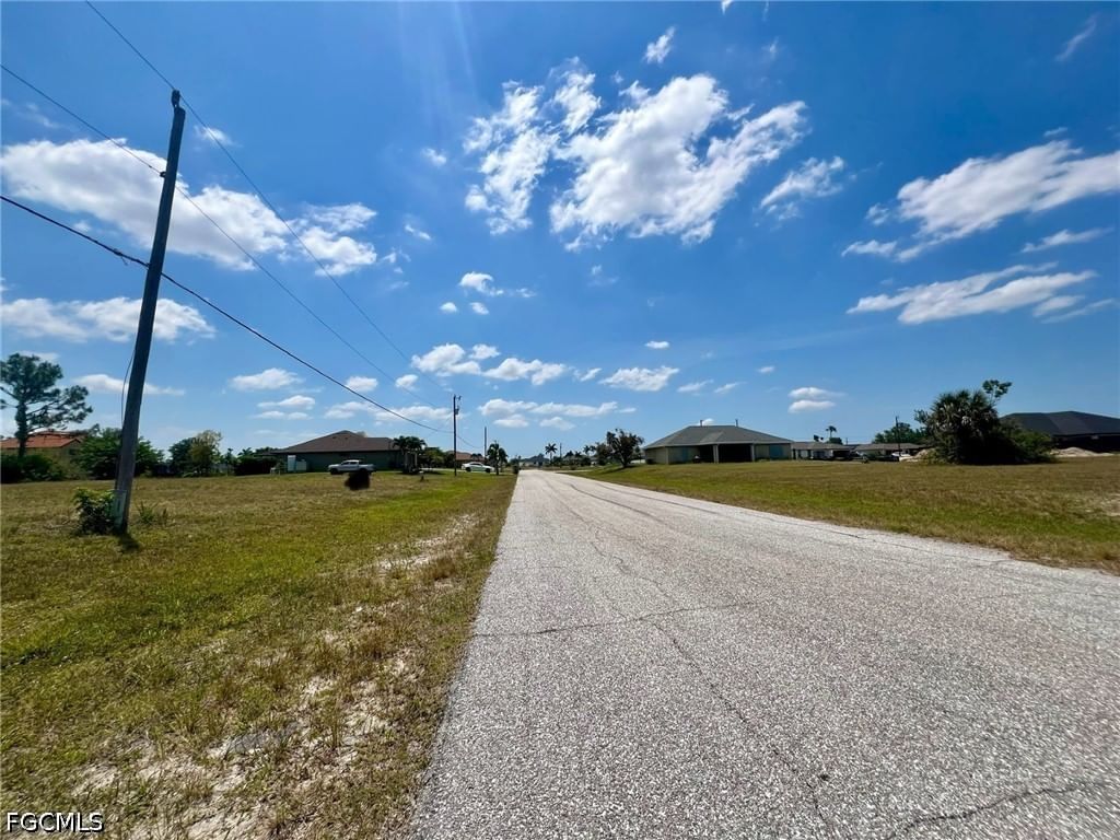 1031 NW 20th Place, Cape Coral, FL 33993 photo 2