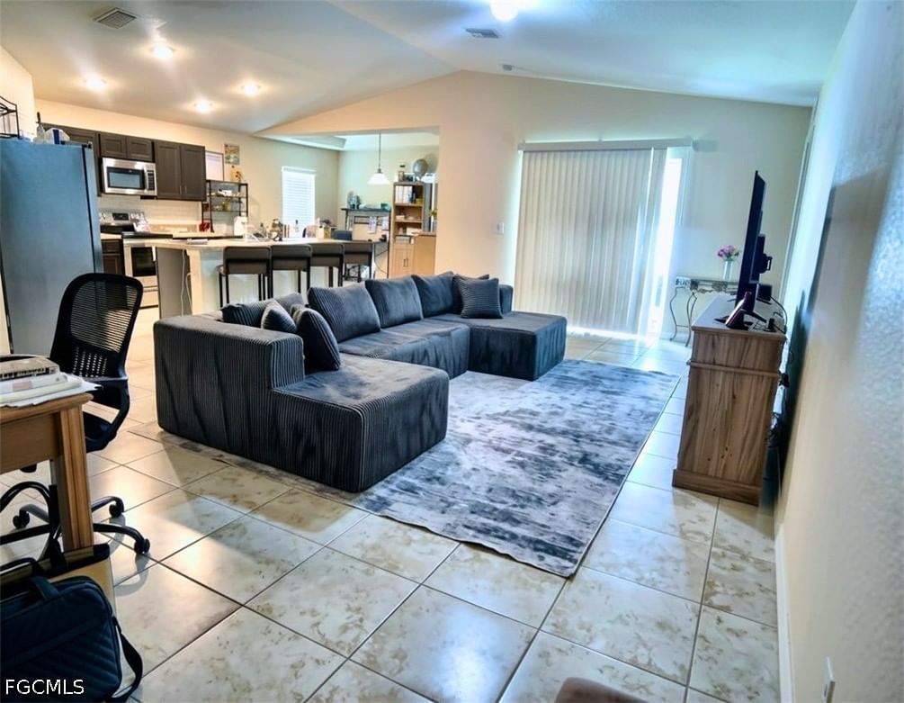 2119 NE 6th Place, Cape Coral, FL 33909 photo 3