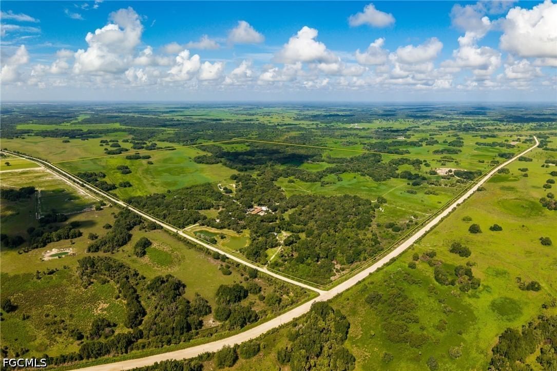 21405 Dooley Grade Road, Clewiston, FL 33440 photo 2