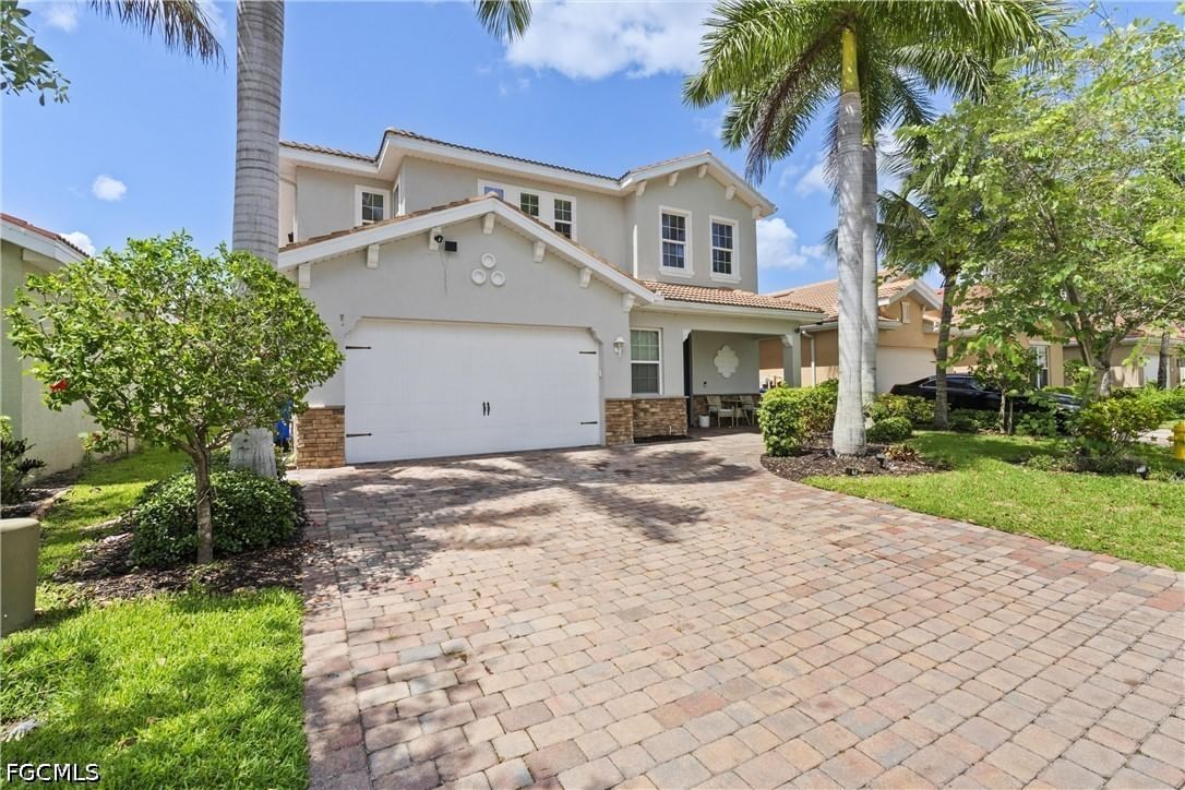 3861 King Williams Street, Fort Myers, FL 33916 photo 2