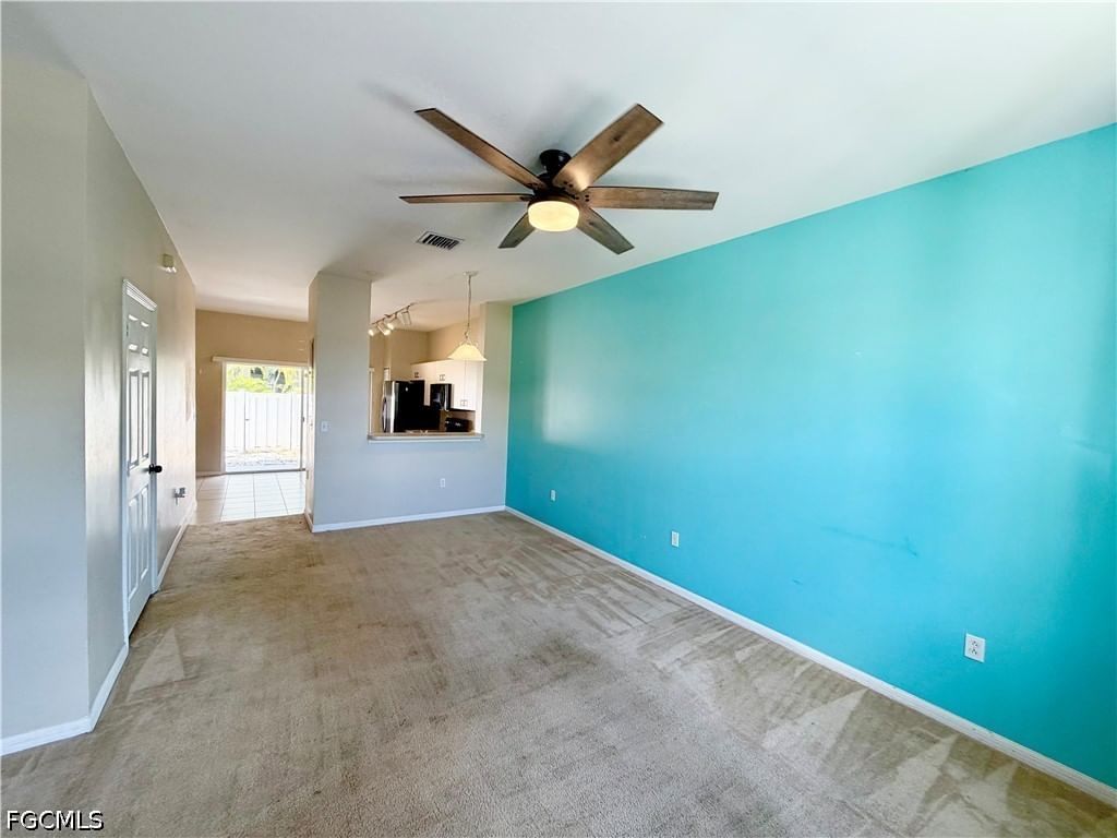 3618 Pine Oak Circle #105, Fort Myers, FL 33916 photo 2