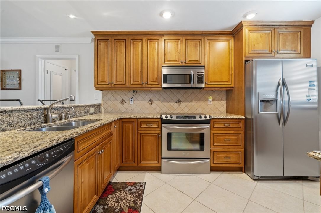 7008 Foxfire Drive, Fort Myers, FL 33919 photo 4