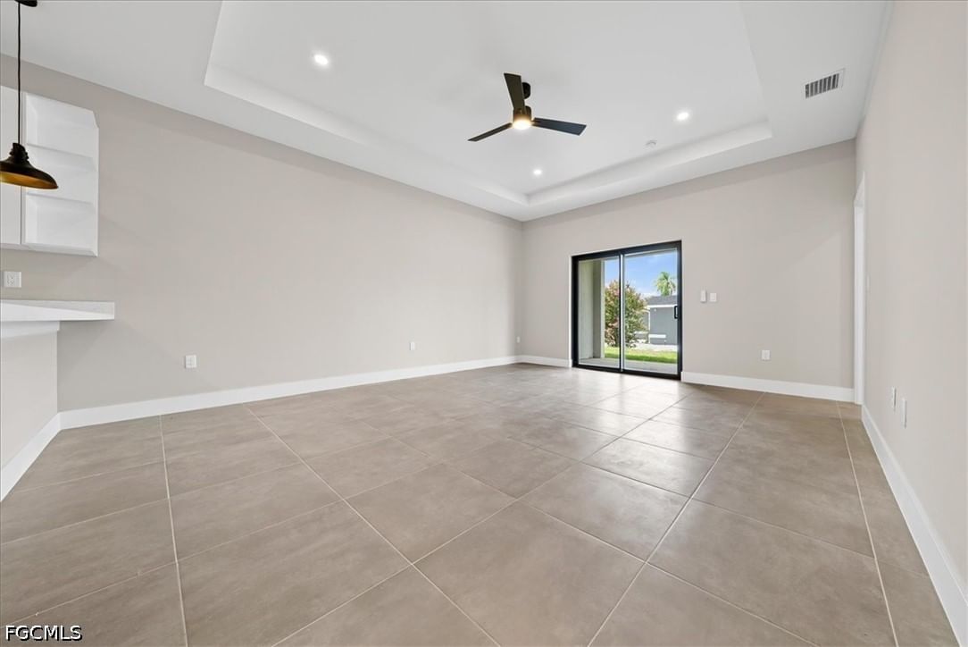 318 Naples Avenue S, Lehigh Acres, FL 33974 photo 5
