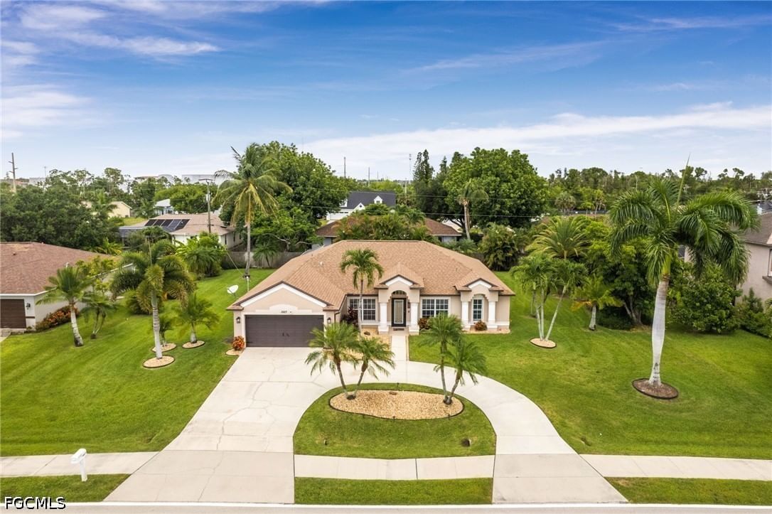 1927 Savona Parkway W, Cape Coral, FL 33914 photo 2