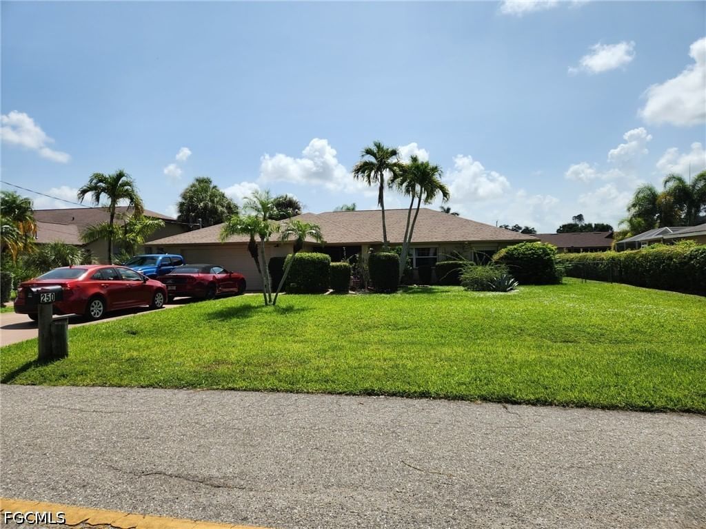 250 Alameda Avenue, Fort Myers, FL 33905 photo 2