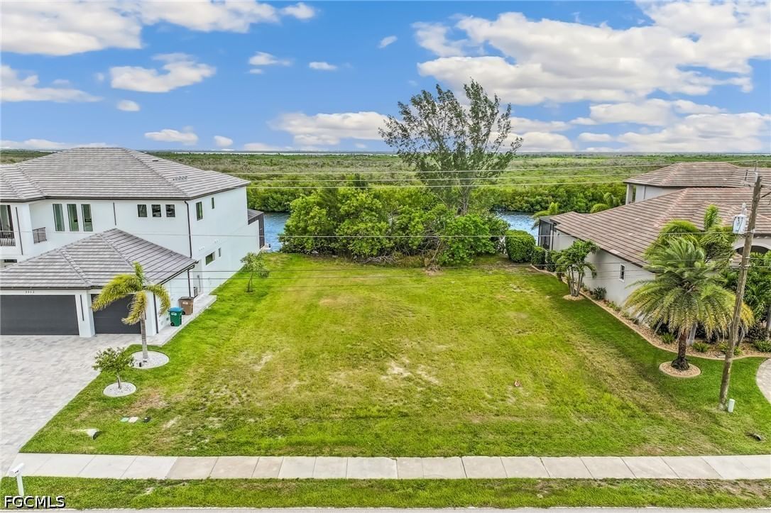 3508 Surfside Boulevard, Cape Coral, FL 33914 photo 2