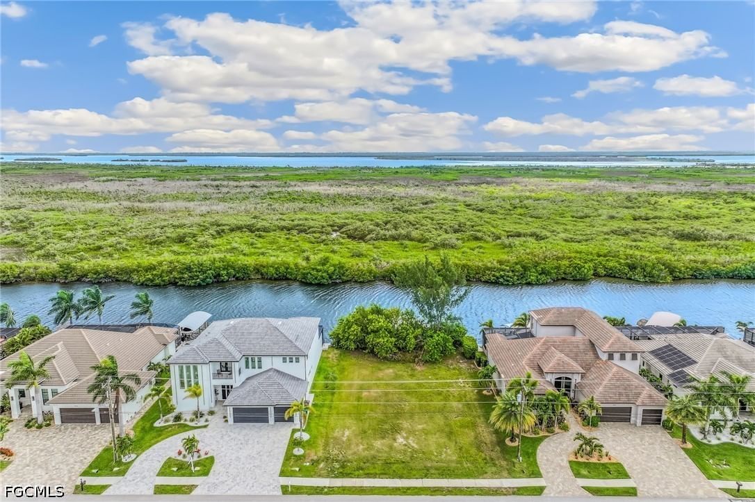 3508 Surfside Boulevard, Cape Coral, FL 33914 photo 3