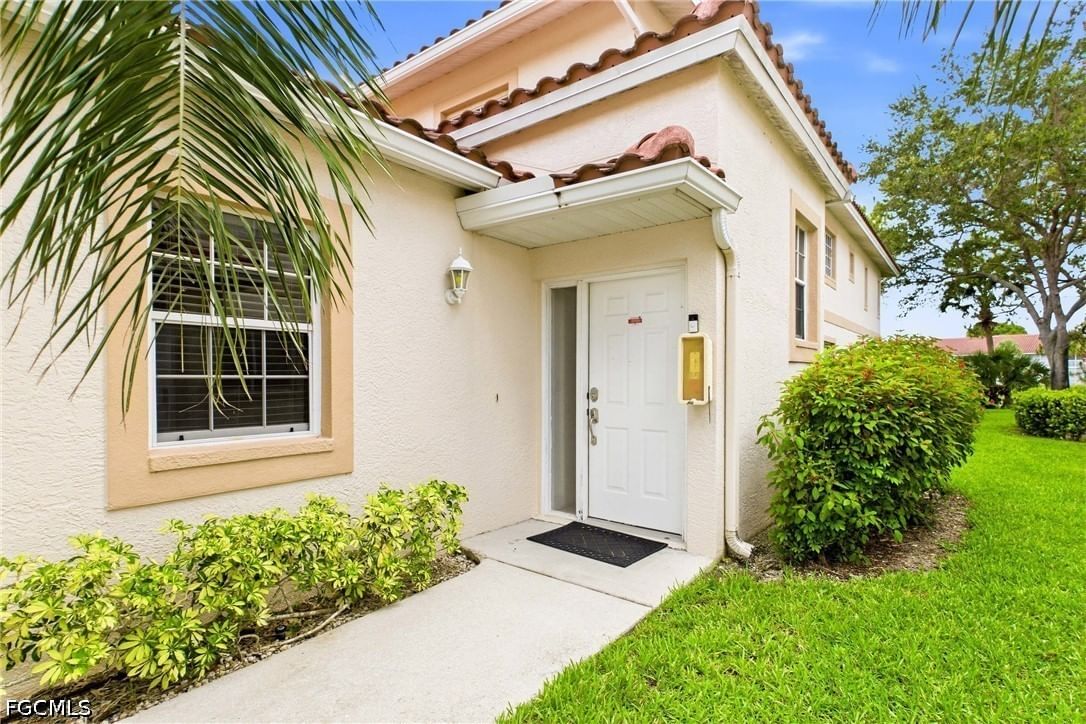 675 Luisa Lane #4, Naples, FL 34104 photo 5