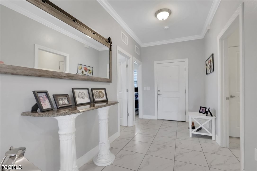 1517 NE 8th Place, Cape Coral, FL 33909 photo 2