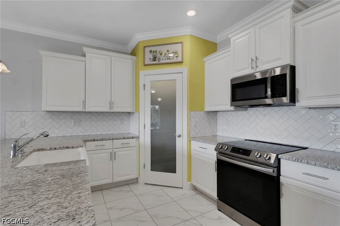 1519 NE 8th Place, Cape Coral, FL 33909 photo 3
