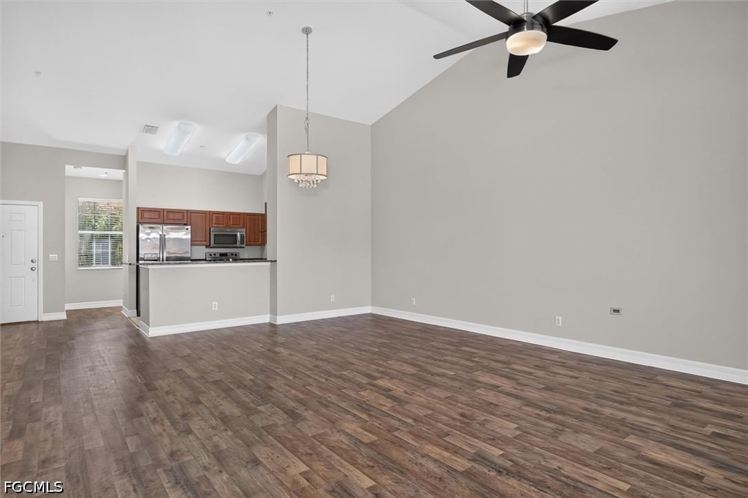 8521 Oakshade Circle #422, Fort Myers, FL 33919 photo 2