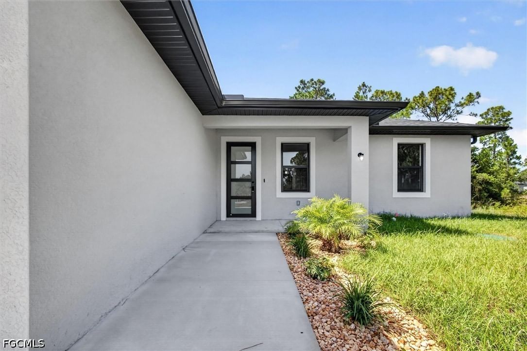 1130 Dutchess Street E, Lehigh Acres, FL 33974 photo 4