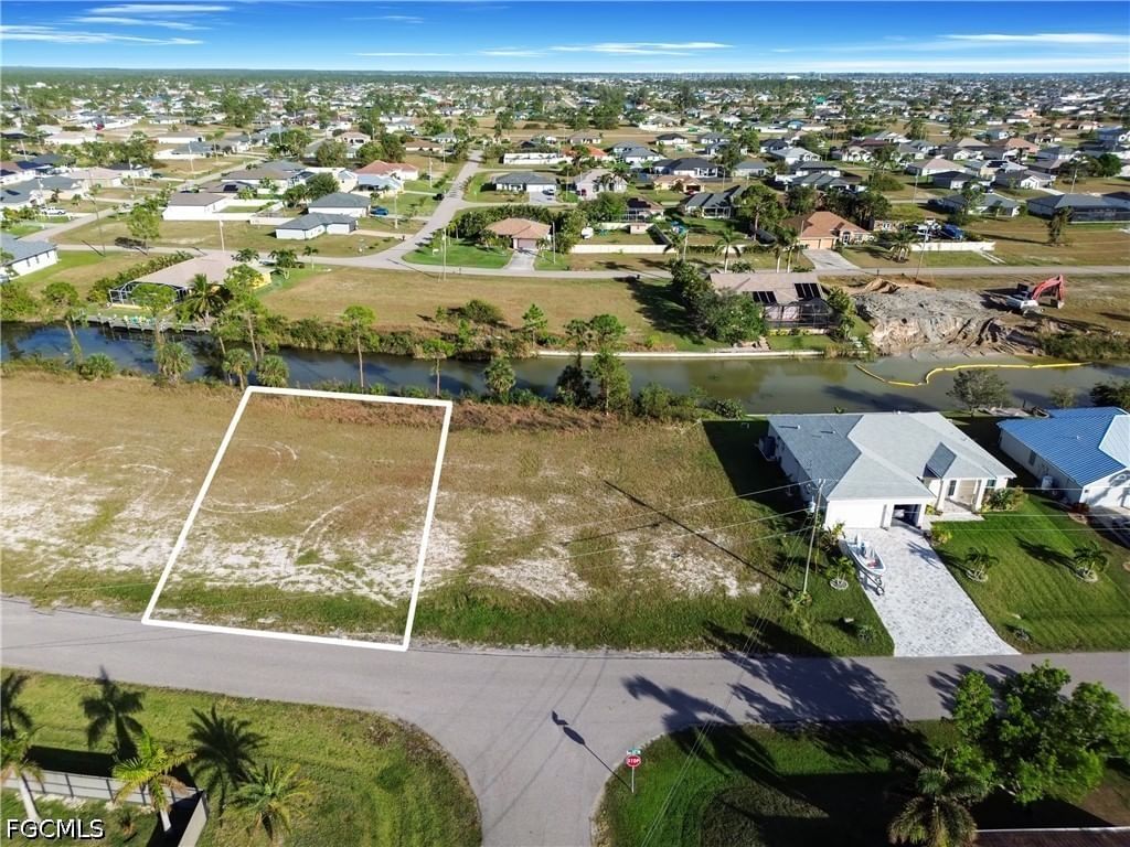 2701 NW 26th Place, Cape Coral, FL 33993 photo 3