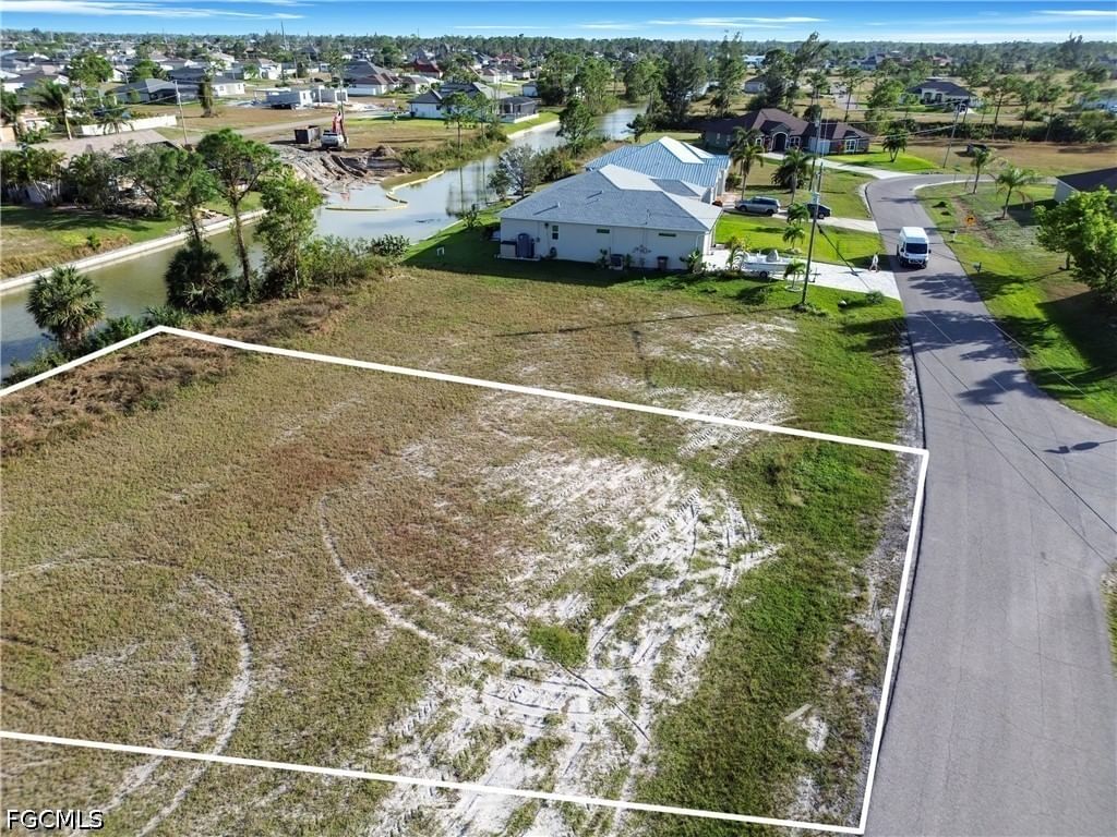 2701 NW 26th Place, Cape Coral, FL 33993 photo 4