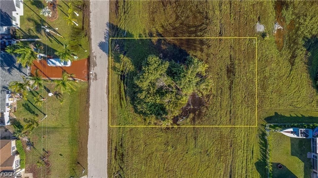 417 NW 25th Place, Cape Coral, FL 33993 photo 2