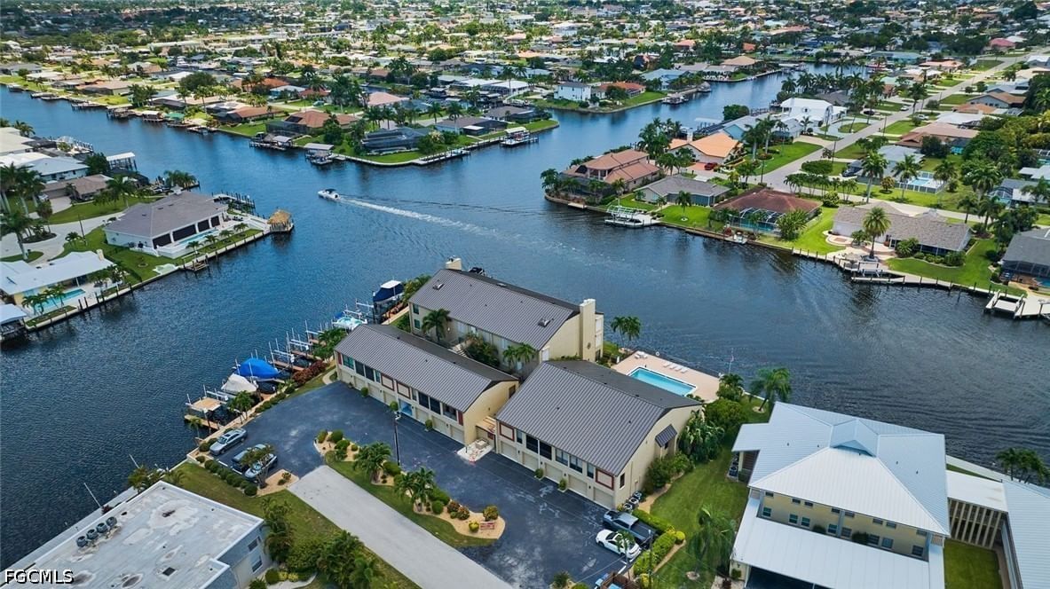 1905 SE 40th Terrace #102, Cape Coral, FL 33904 photo 2