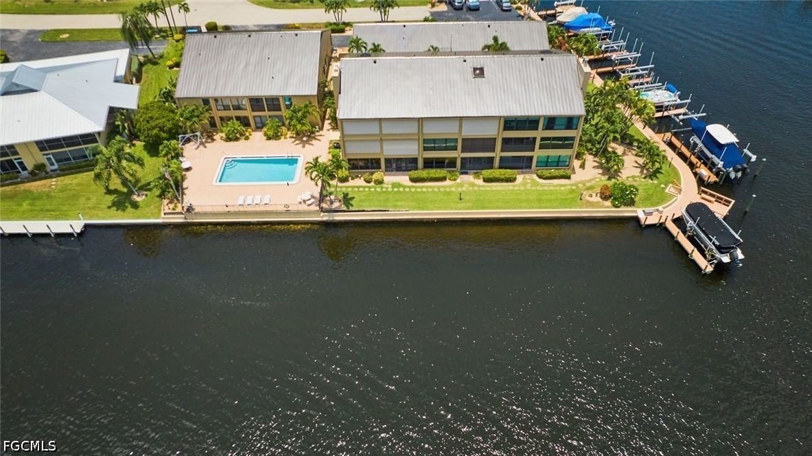 1905 SE 40th Terrace #102, Cape Coral, FL 33904 photo 4