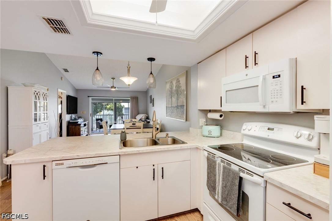 8160 Summerlin Village Circle #507, Fort Myers, FL 33919 photo 5