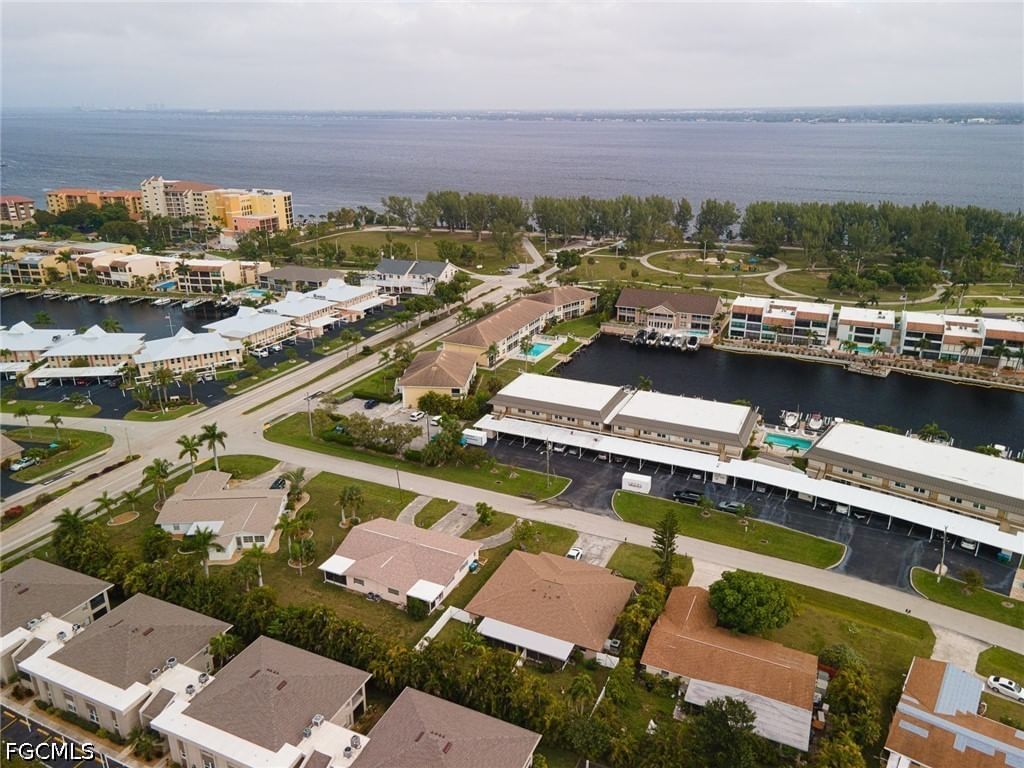 4212 SE 19th Place #A, Cape Coral, FL 33904 photo 2