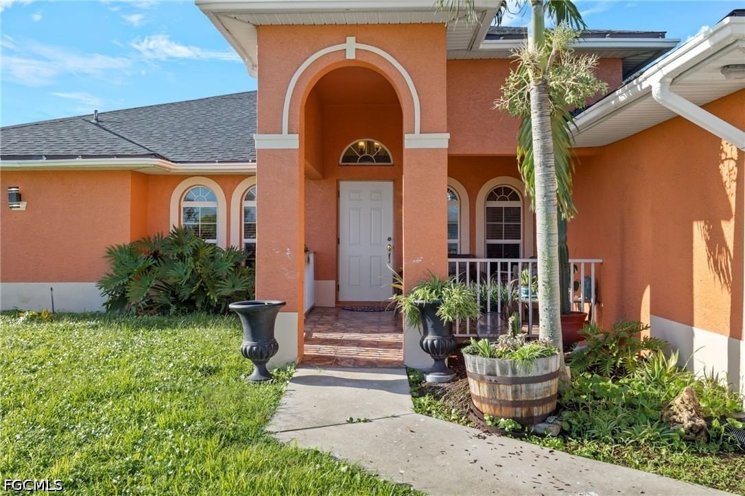 610 NE 12th Street, Cape Coral, FL 33909 photo 2