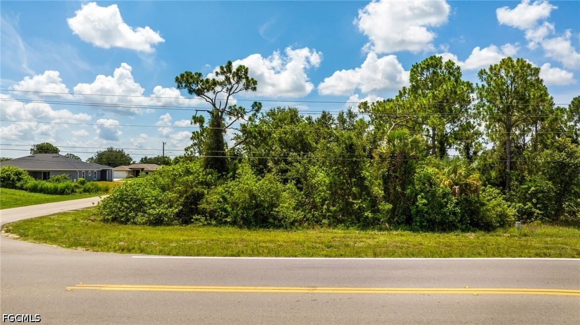 560/562 Alabama Road S, Lehigh Acres, FL 33974 photo 4