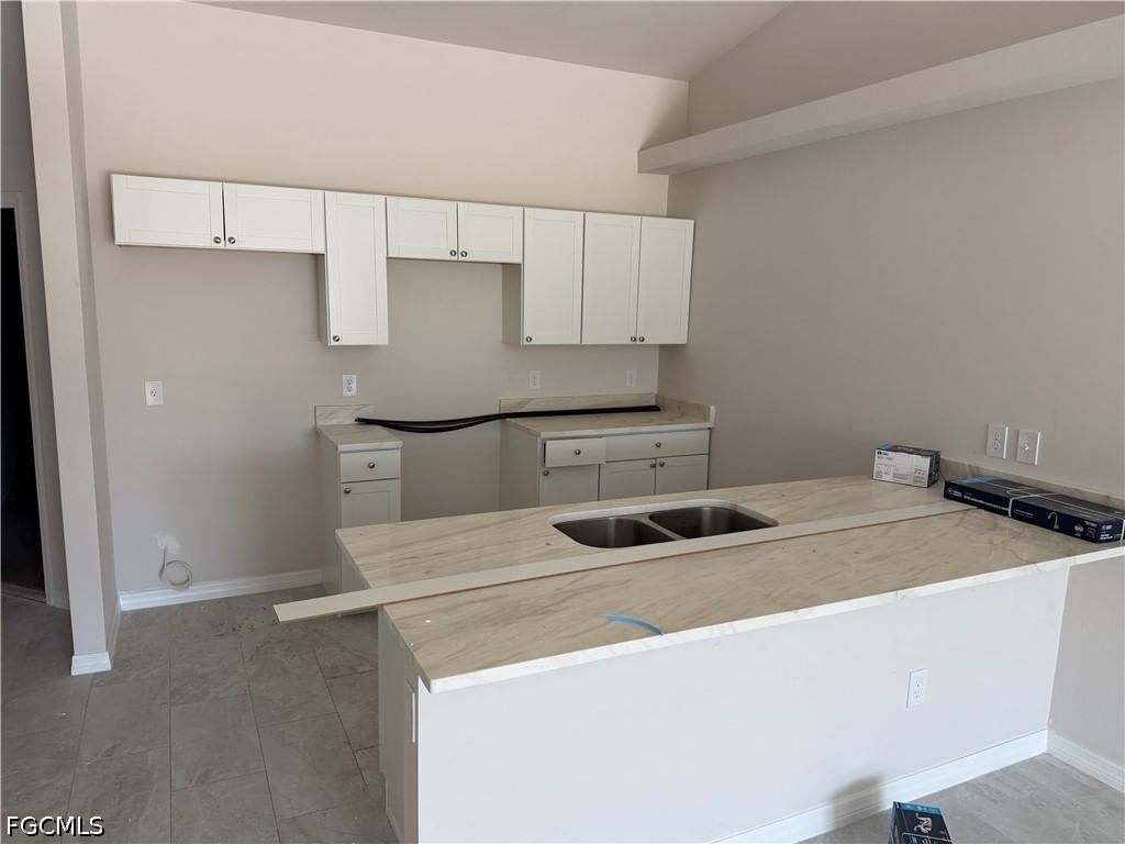703 SE 8th Street, Cape Coral, FL 33990 photo 2