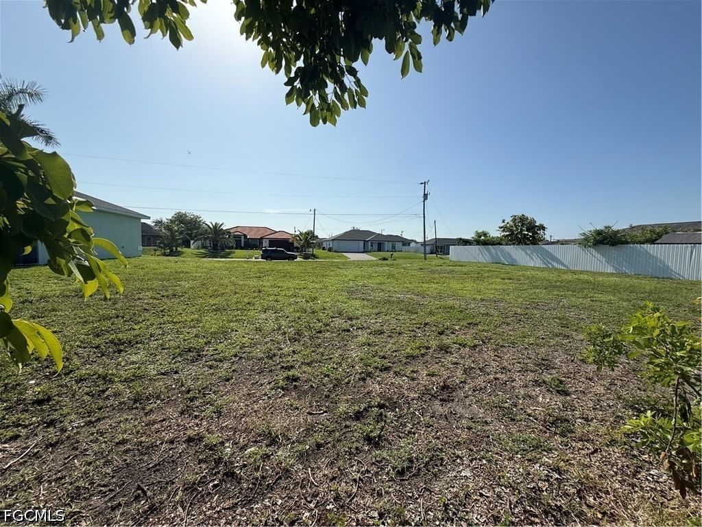 1224 NE 1st Place, Cape Coral, FL 33909 photo 2
