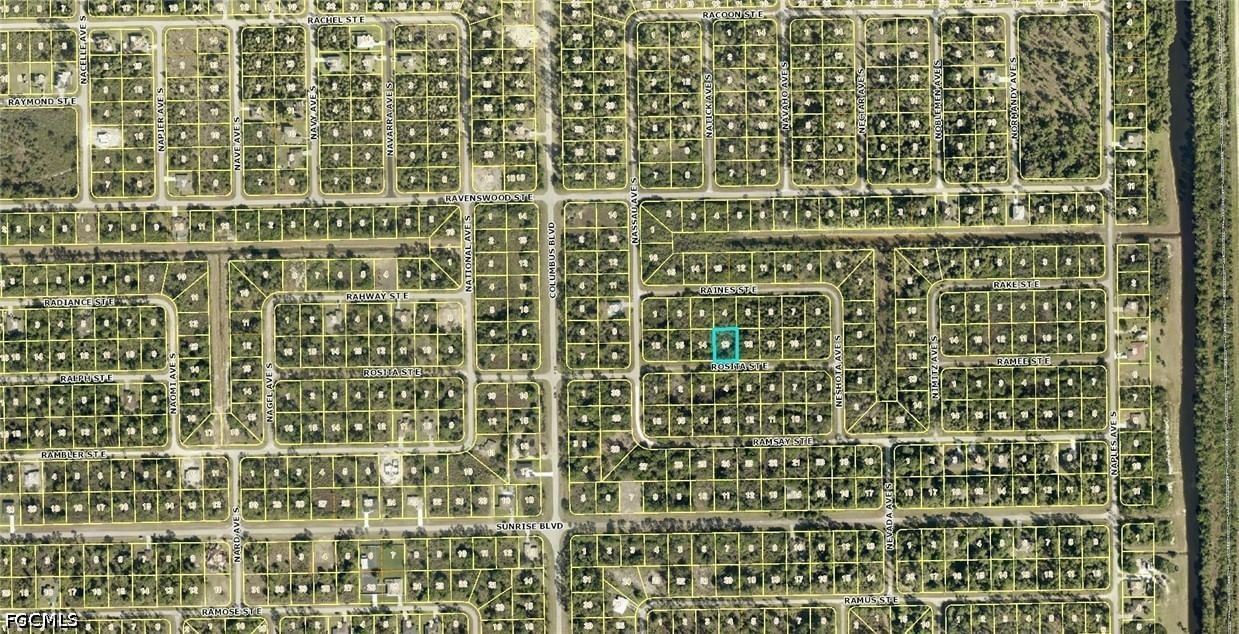 1215 Rosita Street E, Lehigh Acres, FL 33974 photo 2